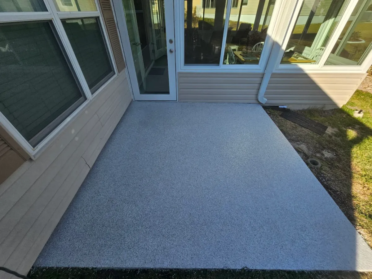 Screened lanai epoxy flooring by Elite Epoxy Surfaces